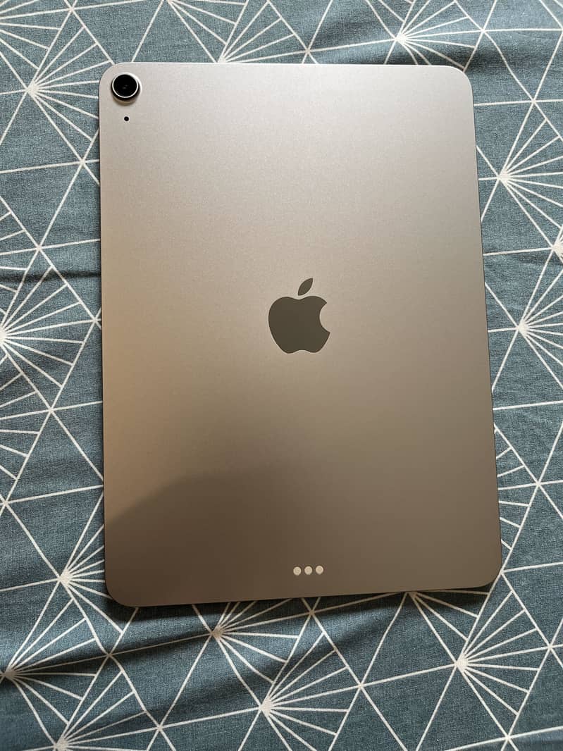 iPad Air 7 M3 1