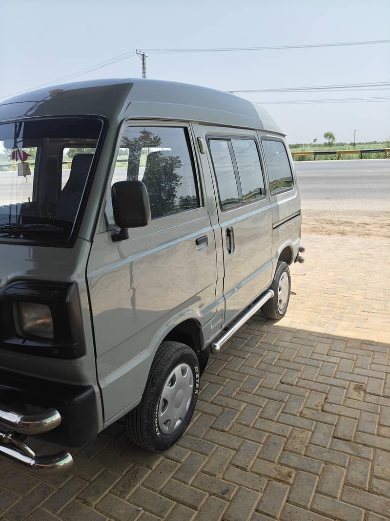 Suzuki Bolan 2011 2
