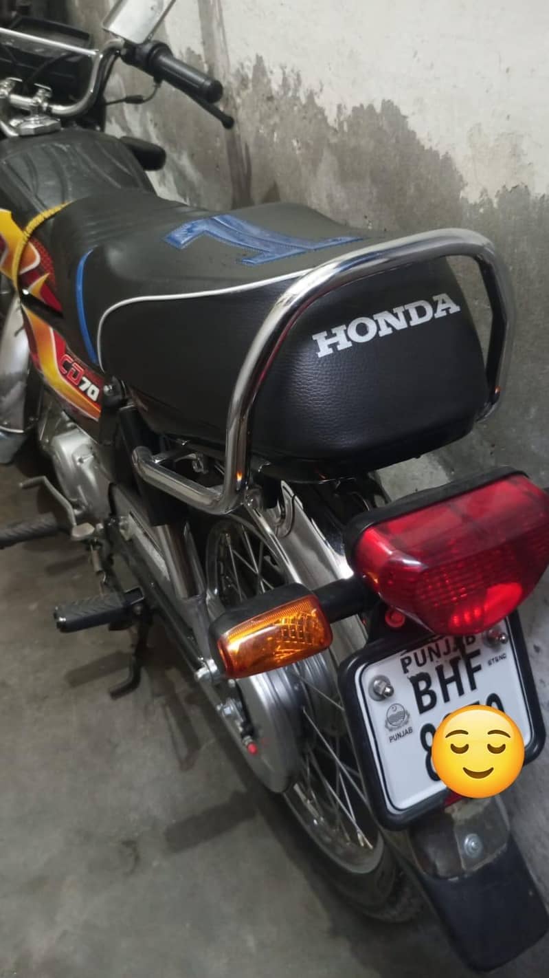 Honda CD70 4