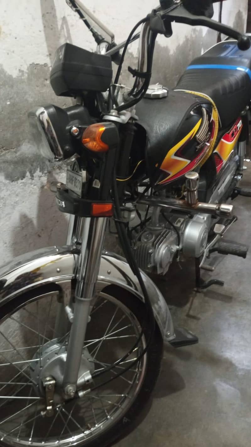 Honda CD70 5