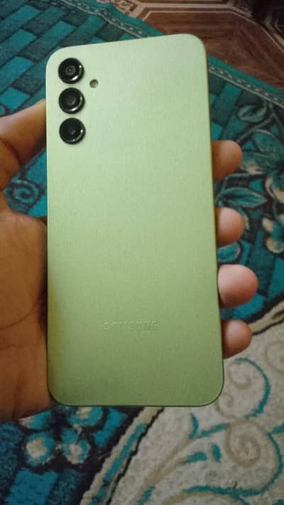 6gb 128gb with box no charger condition 10/7