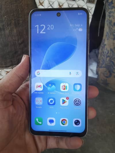 Infinx hot 60i Sirf back camera kahrab ha bass