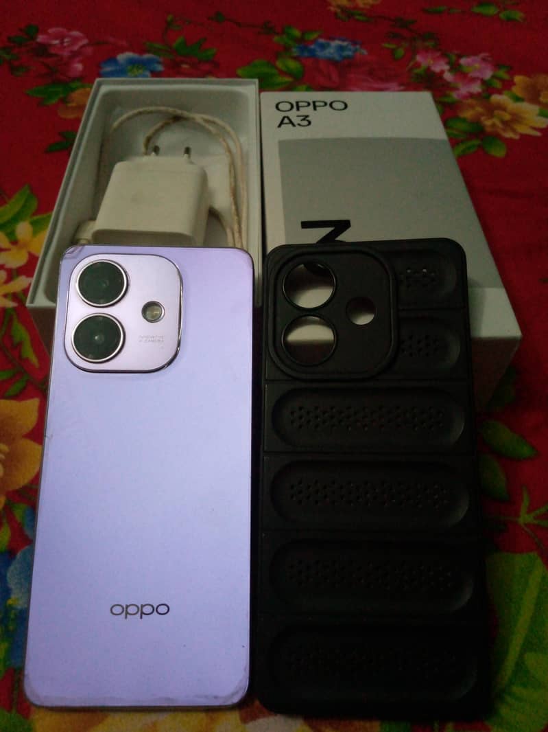 OPPO A3 Pro 4