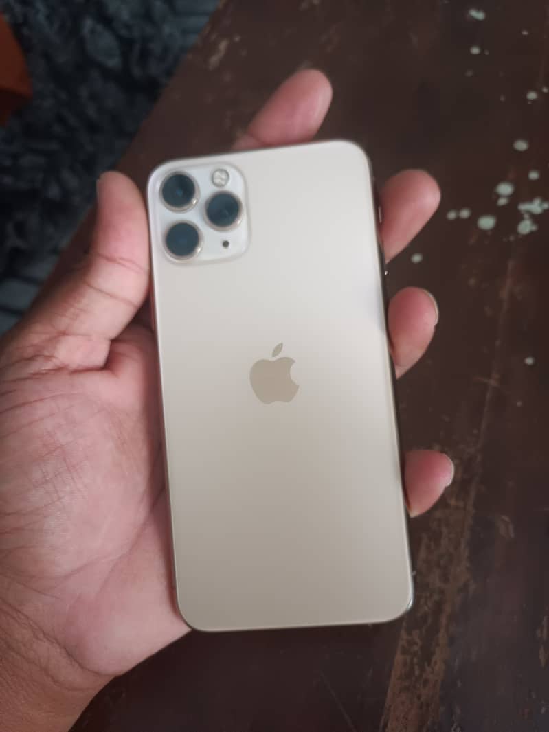 Apple iPhone 11 Pro 2