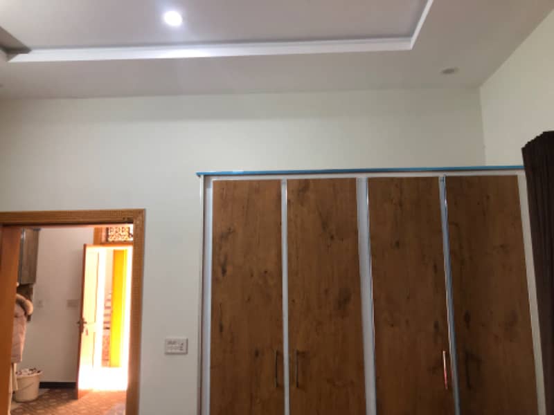 Ideal location solid construction new lalazar 1