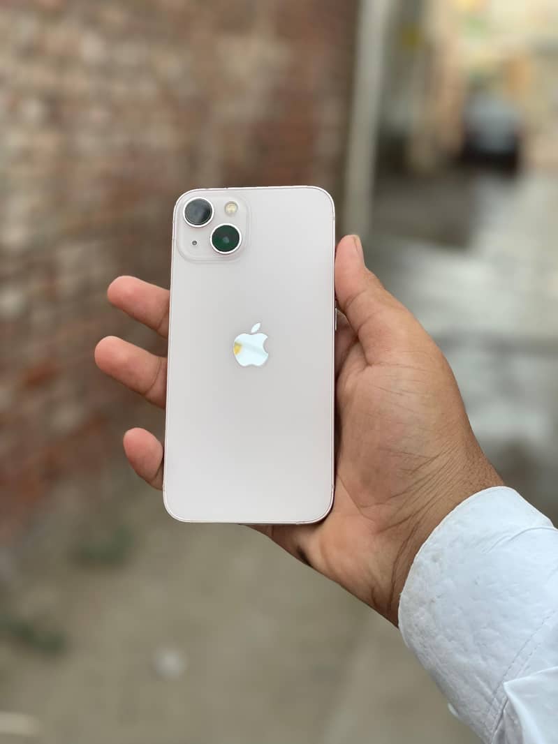 Apple iPhone 13 3
