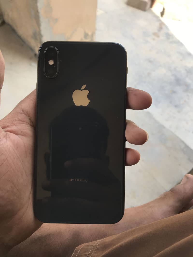 Apple iPhone XS 1