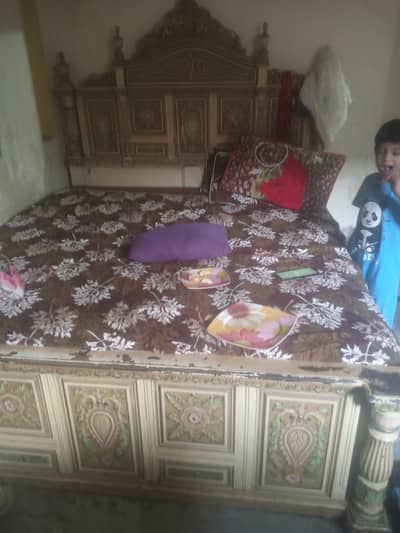 bed set  wardrobe dressing table sofa set123