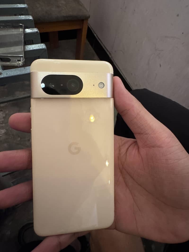 Google Pixel 8 5