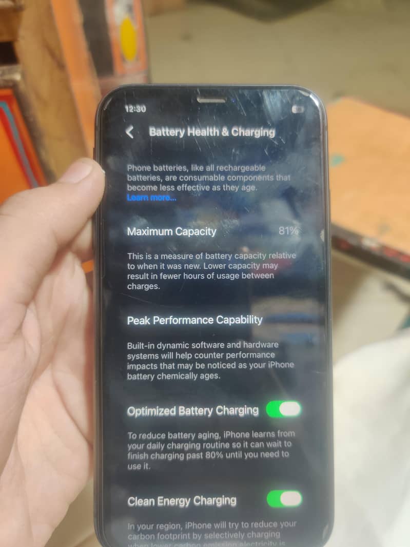 Apple iPhone 11 3