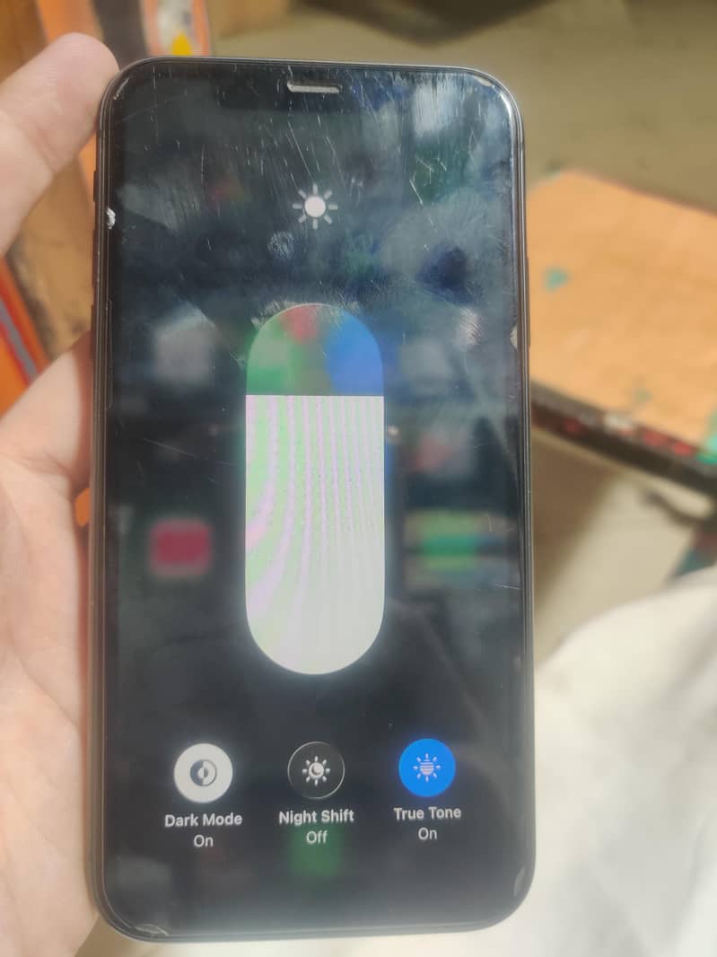 Apple iPhone 11 4
