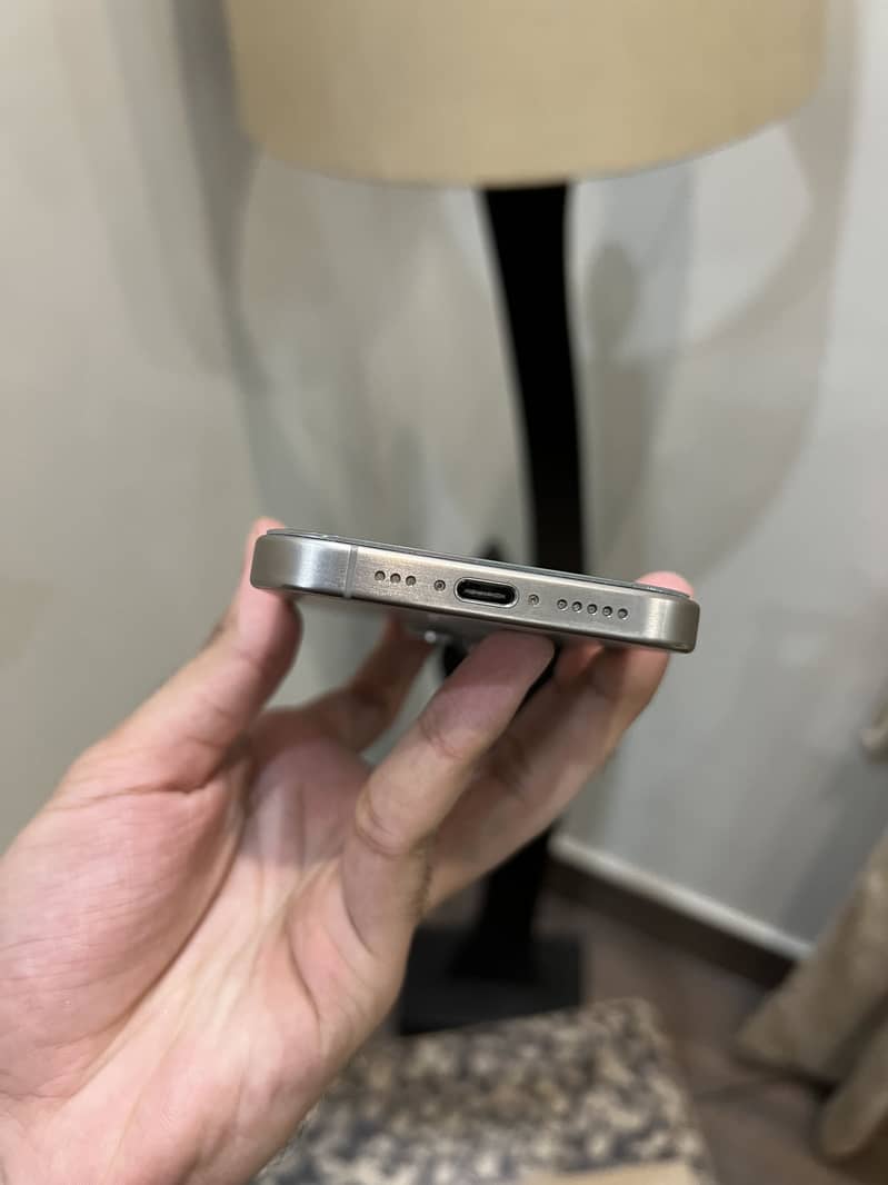 iPhone 15 Pro 2