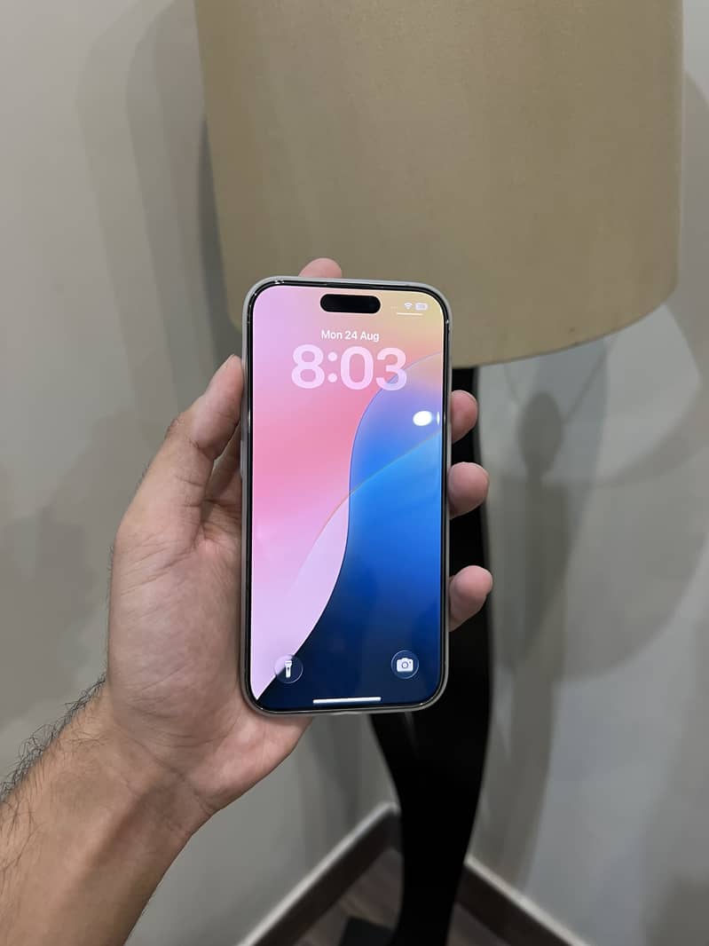 iPhone 15 Pro 4