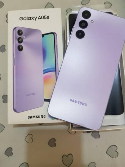 Samsung galaxy a05s phone for sale.