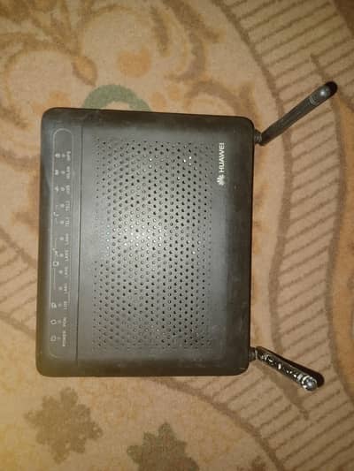 Huawei EchoLife HG8245 GPON WiFi Router / ONU – Used