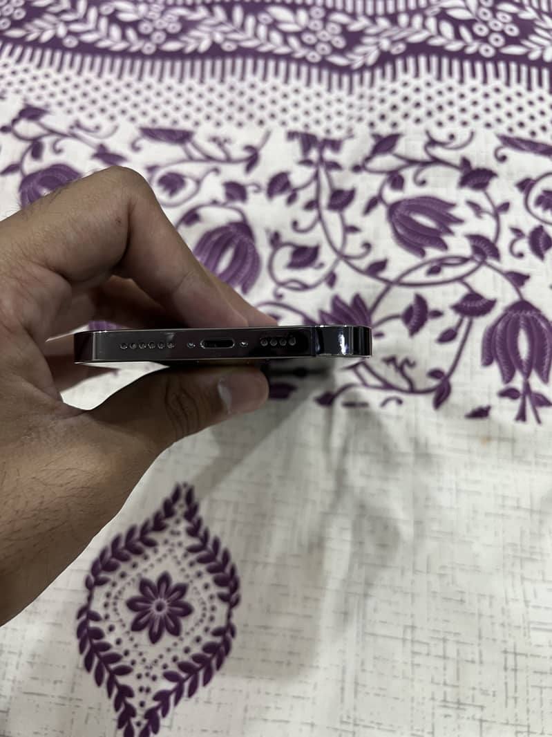 Apple iPhone 14 Pro Max 2