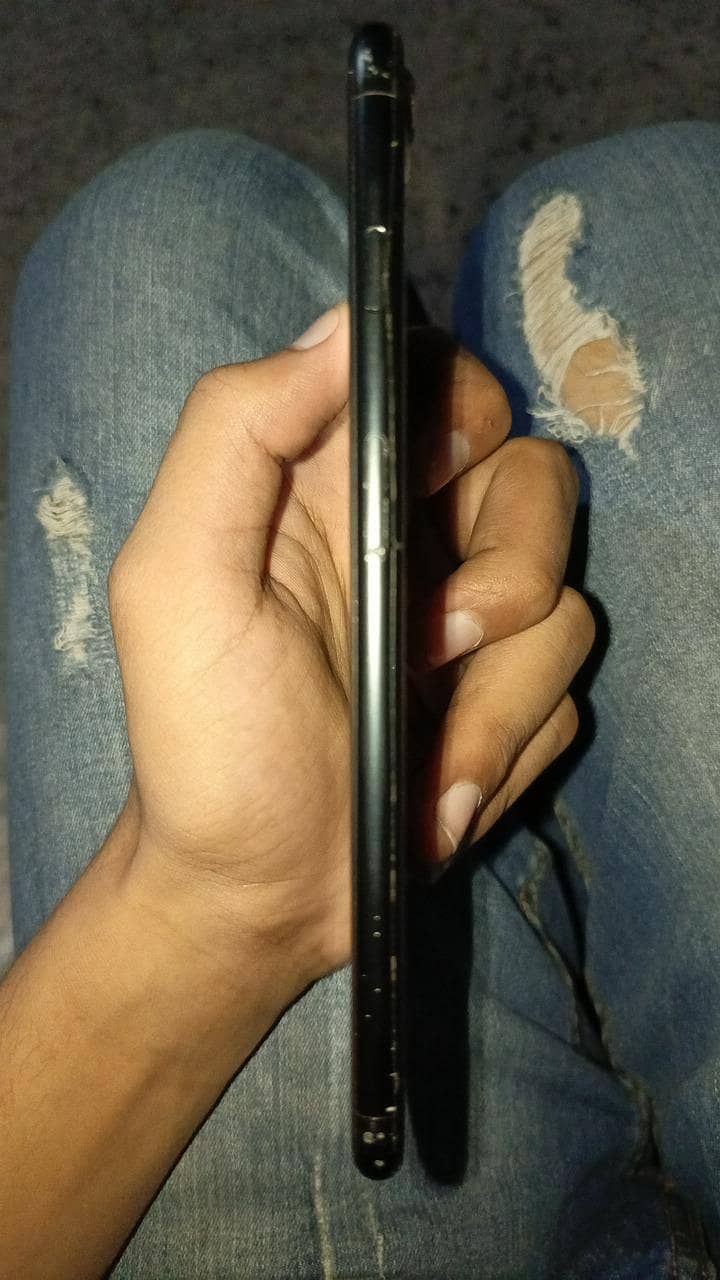 Apple iPhone 7 Plus 4