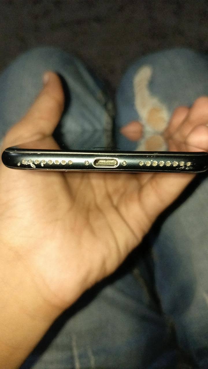 Apple iPhone 7 Plus 5