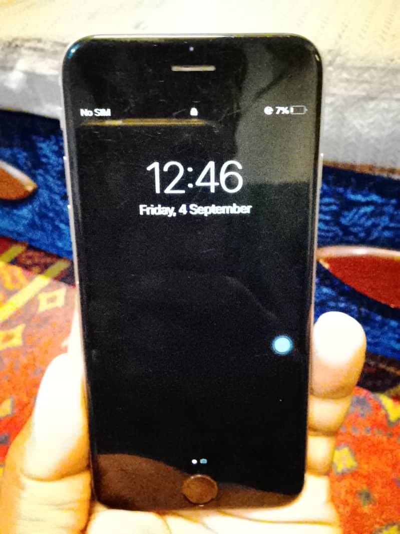 Apple iPhone 6S 4