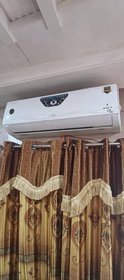 1.8 IB 2 days used ac latest model 3078698075