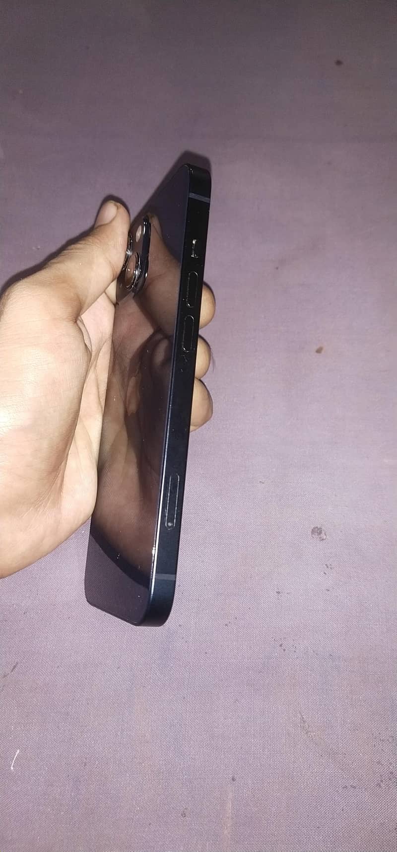 Apple iPhone 13 1