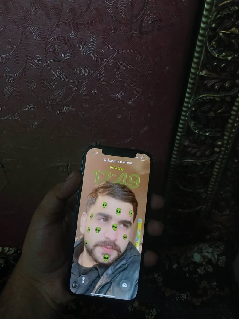 Apple iPhone 12 6