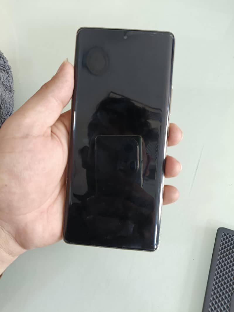 Infinix Note 40 Pro 1