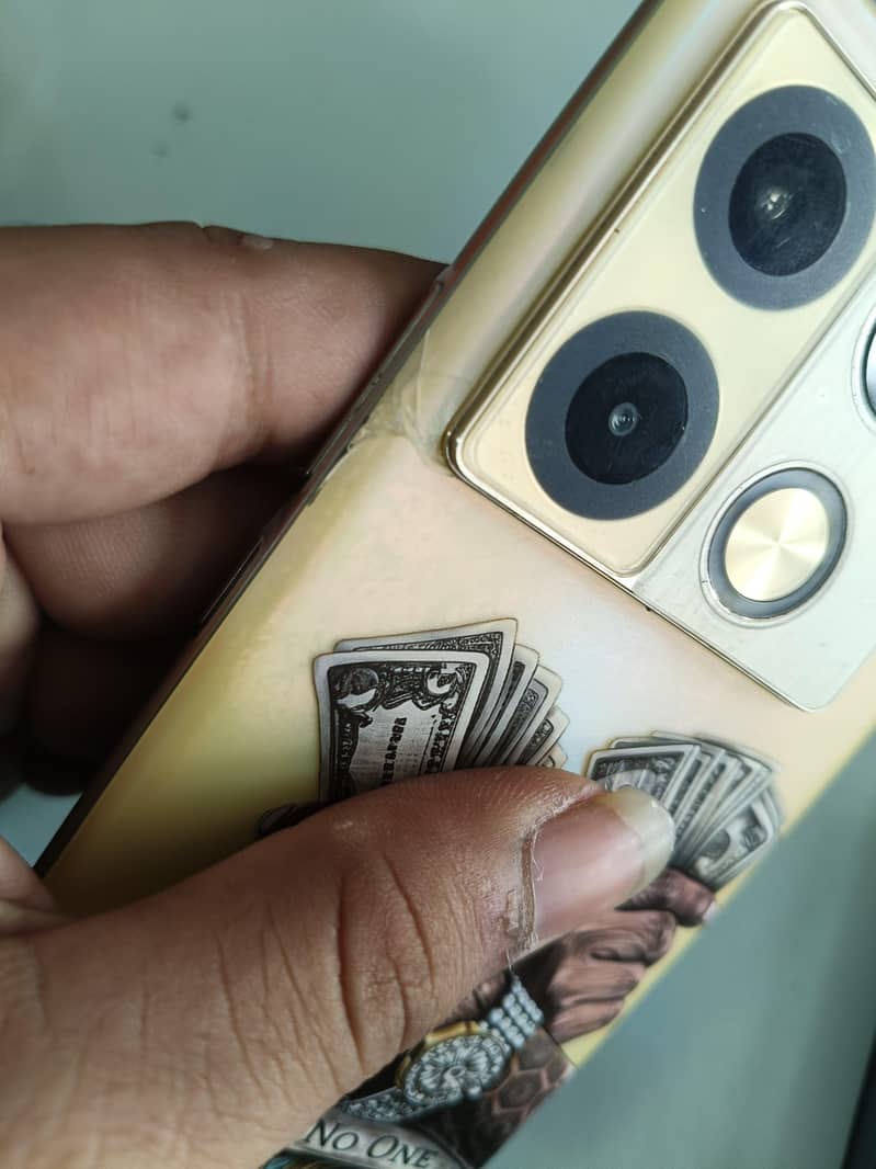 Infinix Note 40 Pro 5