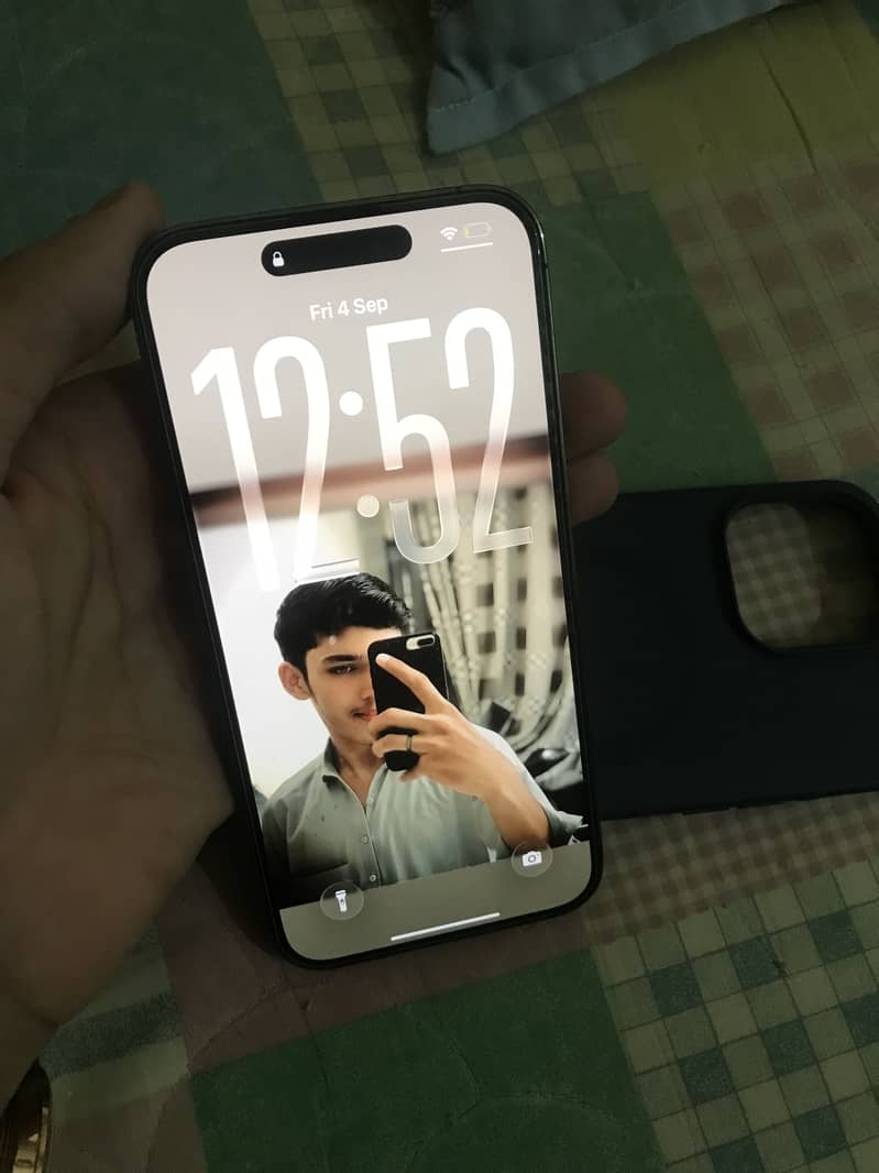 Apple iPhone 14 Pro Max 4