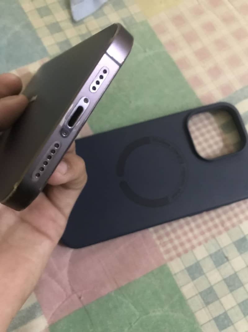Apple iPhone 14 Pro Max 5