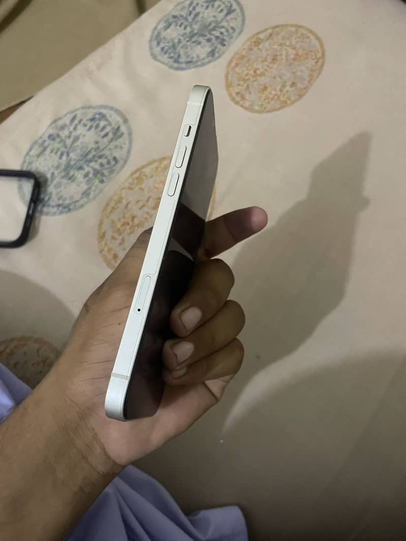 iPhone 14 Plus jv 2