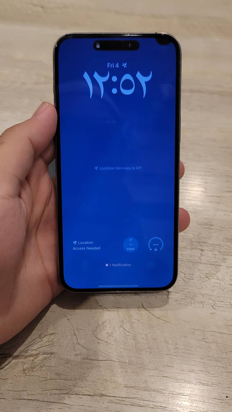 Apple iPhone 15 Pro Max 4