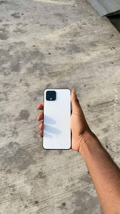 Google Pixel 4 XL used DSLR camera with box