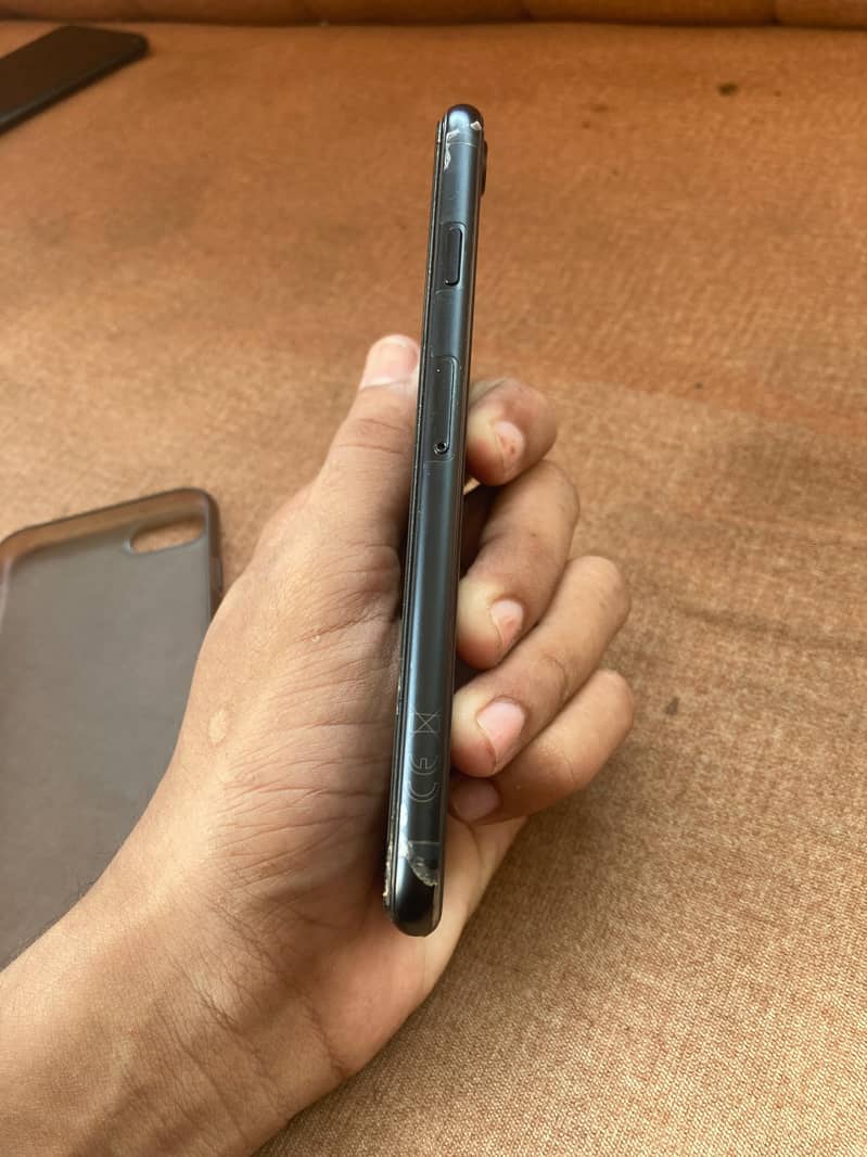 Apple iPhone SE 4