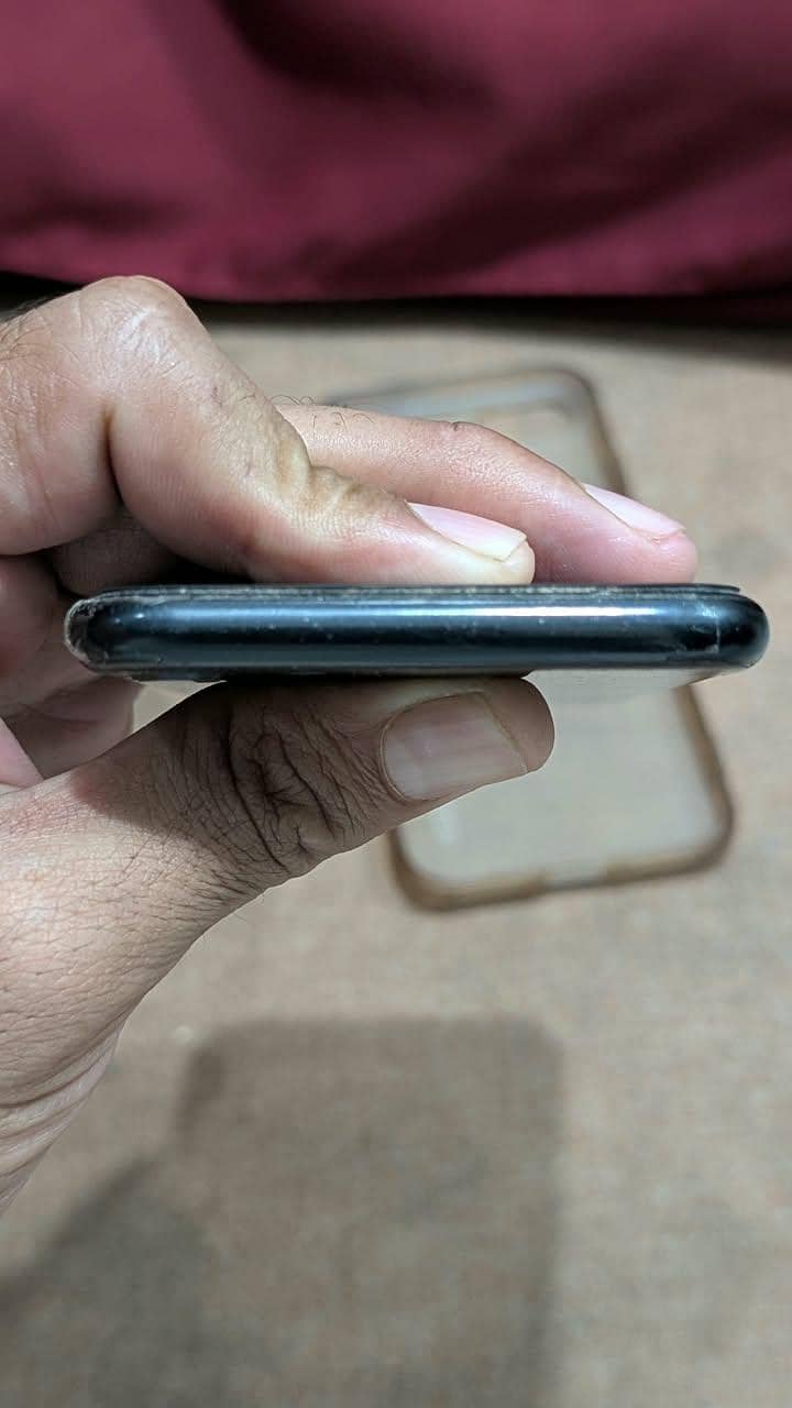 Apple iPhone SE 13