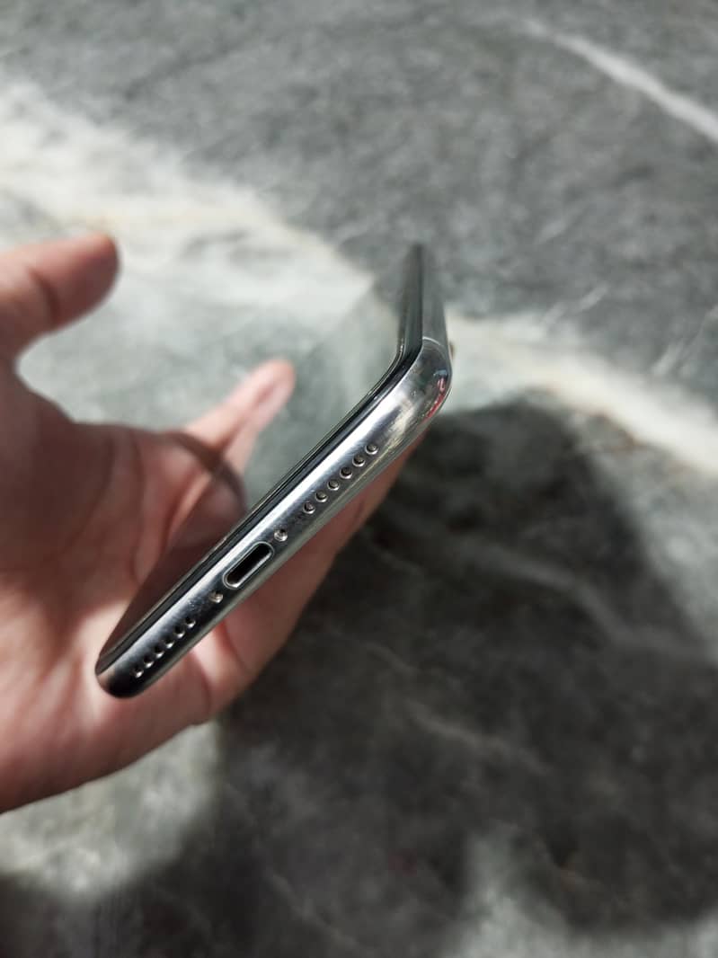 Apple iPhone X 1