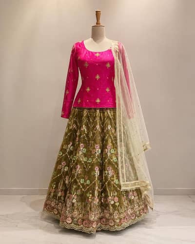pink kurti with mehndi lehnga + net dupatta