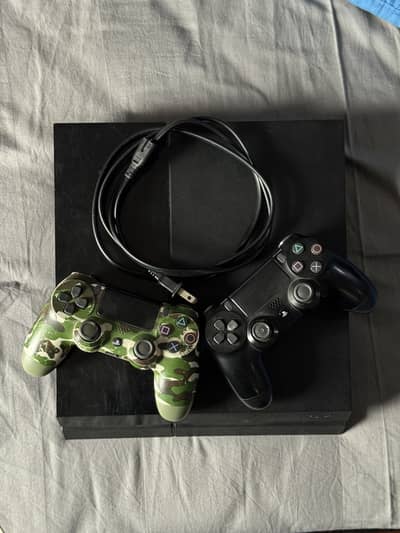 Sony Playstation 4 (PS4) 500 GB Used