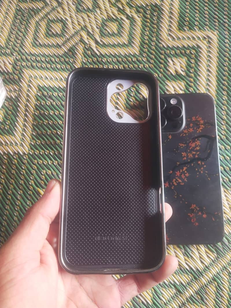 Apple iPhone 16 Pro Max 5