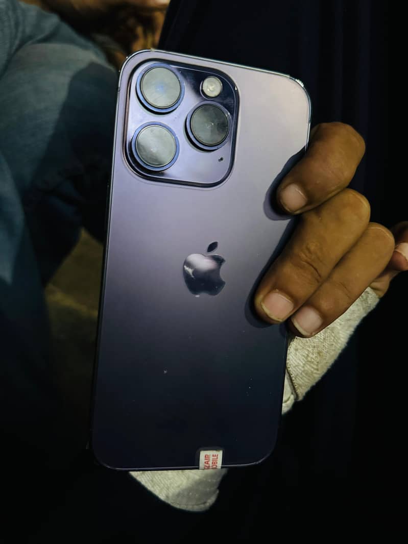 Apple iPhone 14 Pro 1