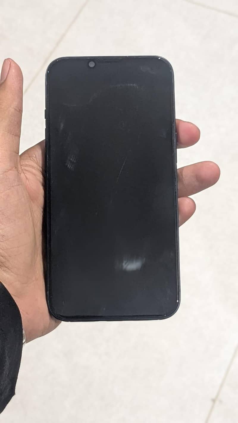 Apple iPhone 13 1