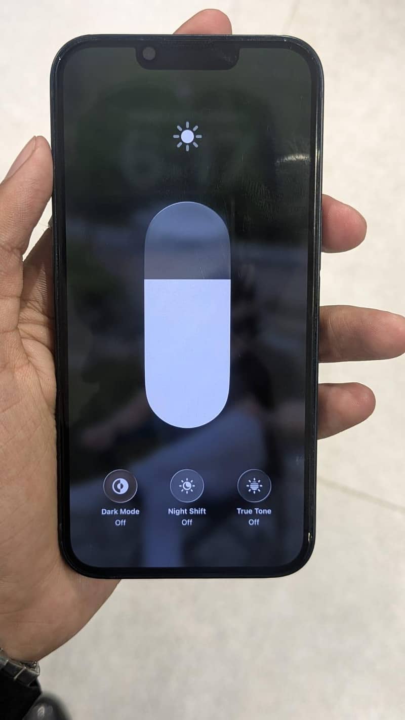 Apple iPhone 13 6