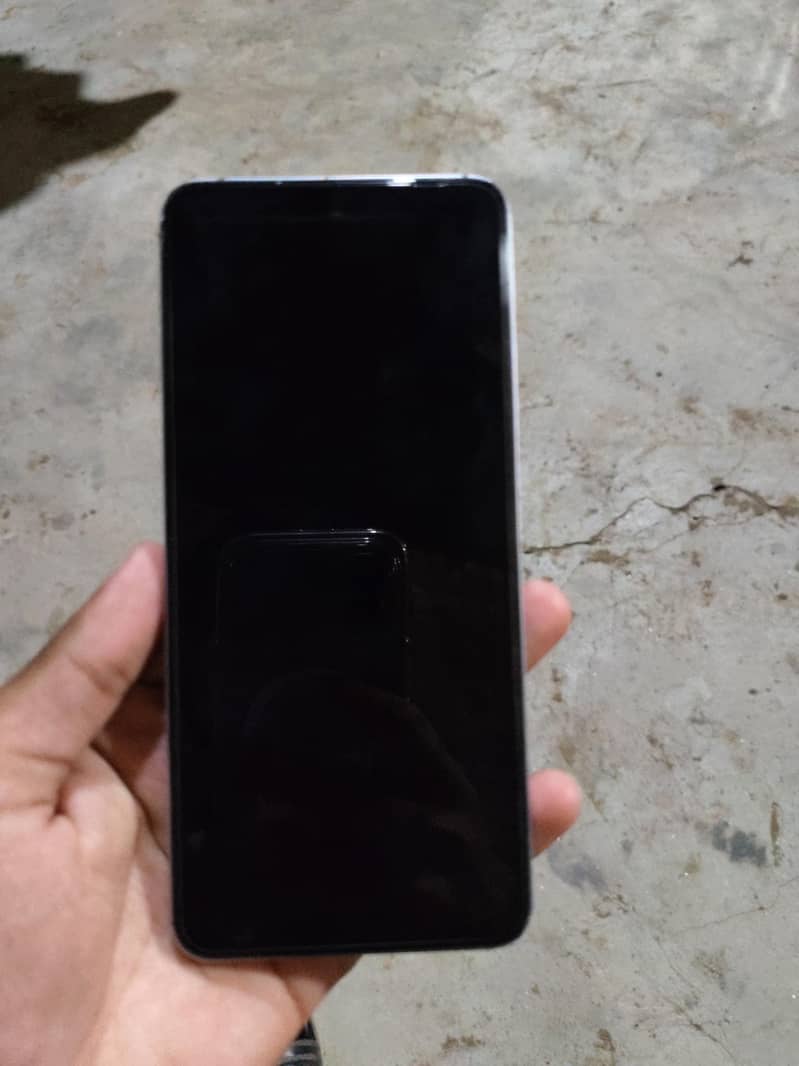 Realme C65 0