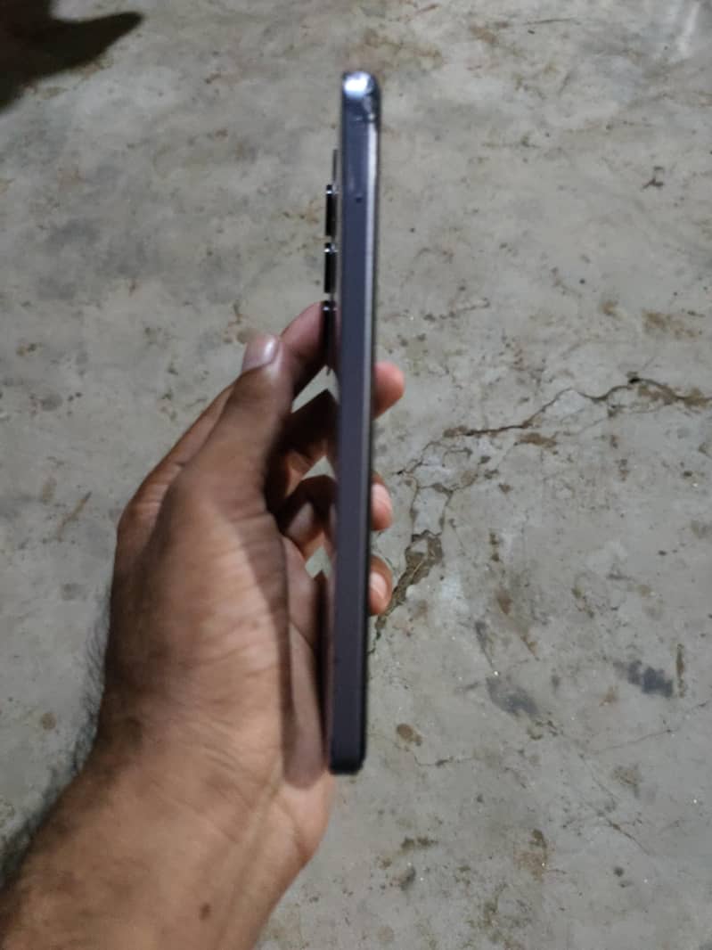 Realme C65 1