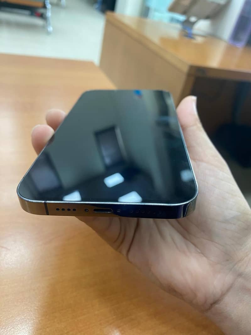 Iphone 13 pro max 6
