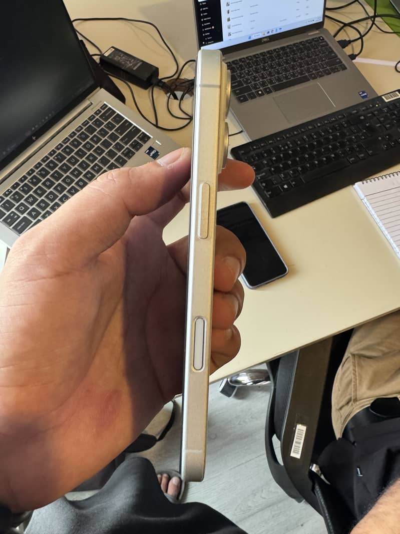 Apple iPhone 17 1