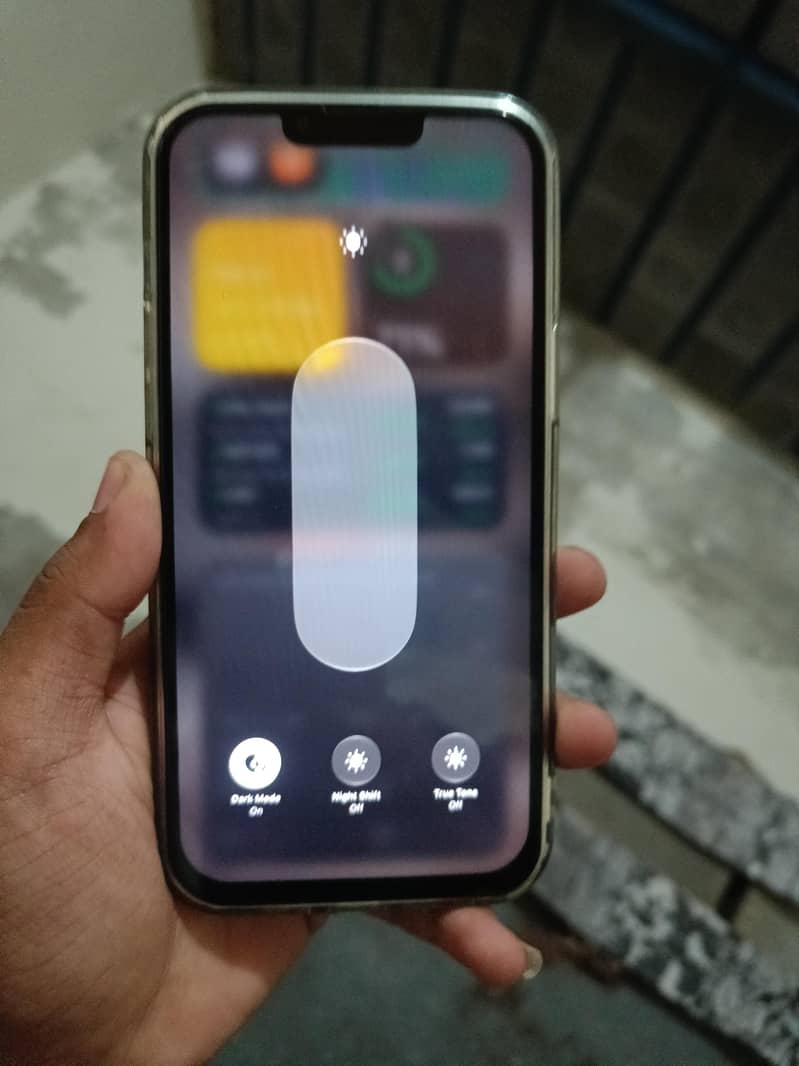 Apple iPhone 13 Pro Max 8