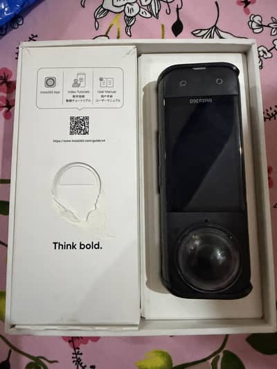 Insta360 X4