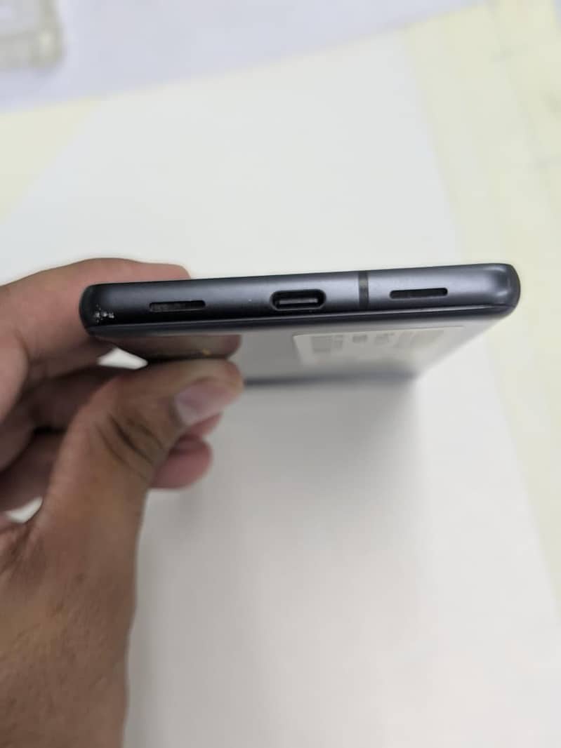 Google Pixel 7a 5