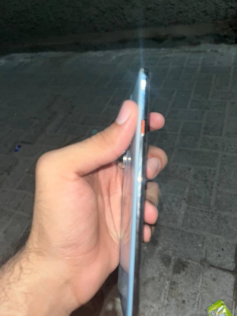 Tecno CAMON 40 Pro 6